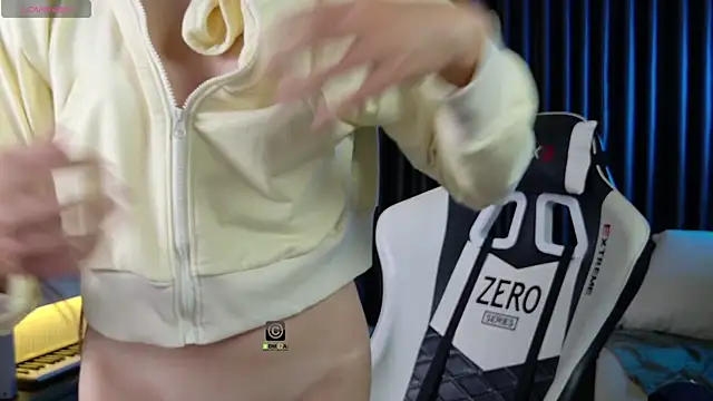 AnnyShore online show from March 2026 12:44:02 AM