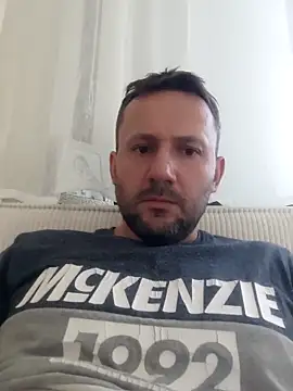 defaktor online show from May 2026 03:22:02 PM