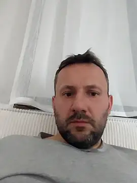 defaktor online show from April 2026 03:30:02 PM