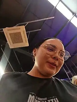 Yulska online show from July 2026 07:09:01 PM