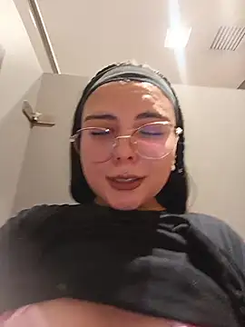 Yulska online show from July 2026 09:59:01 PM