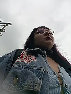 Yulska online show from February 2026 02:39:02 PM