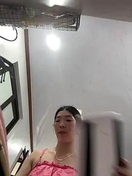 cuty lusy online show from April 2026 02:24:01 AM