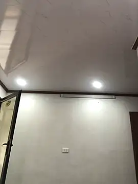 cuty lusy online show from April 2026 03:02:02 AM