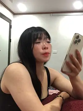 cuty lusy online show from April 2026 02:23:02 PM