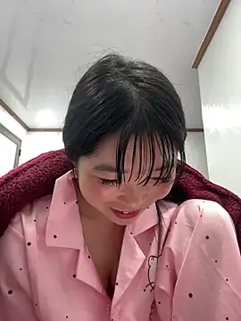 cuty lusy online show from March 2026 02:56:02 PM