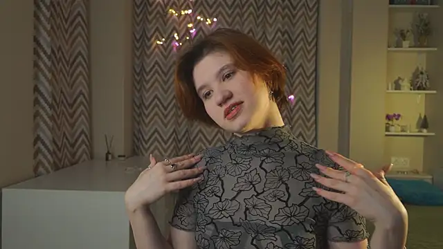 Snapshot of BelleHayton chatting on February 2026 03:13:02 PM BelleHayton online show from February 2026 03:13:02 PM