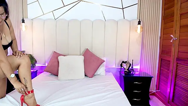 Sol Midelton online show from February 2026 12:49:01 PM