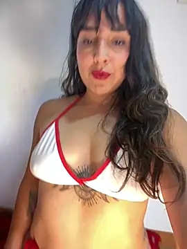 Snapshot of Latinaelisa chatting on February 2026 02:44:02 AM Latinaelisa online show from February 2026 02:44:02 AM