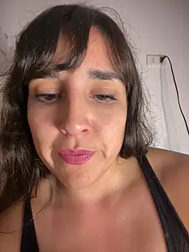 Latinaelisa online show from March 2026 02:00:01 AM