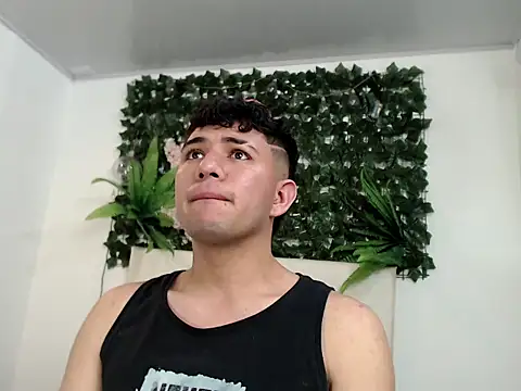 camilosmithh online show from February 2026 05:00:02 PM