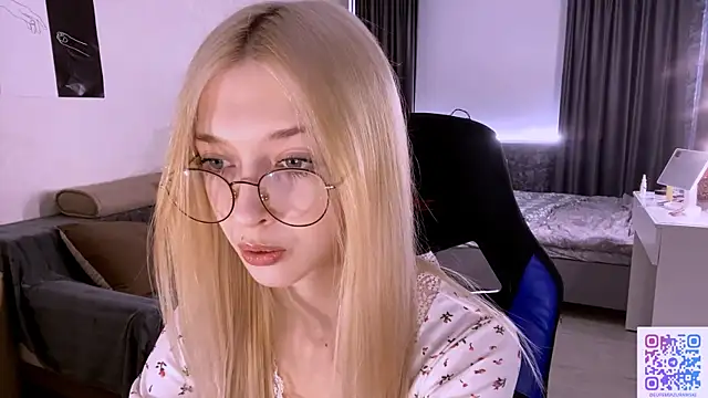 TaliCaan online show from March 2026 11:11:02 AM