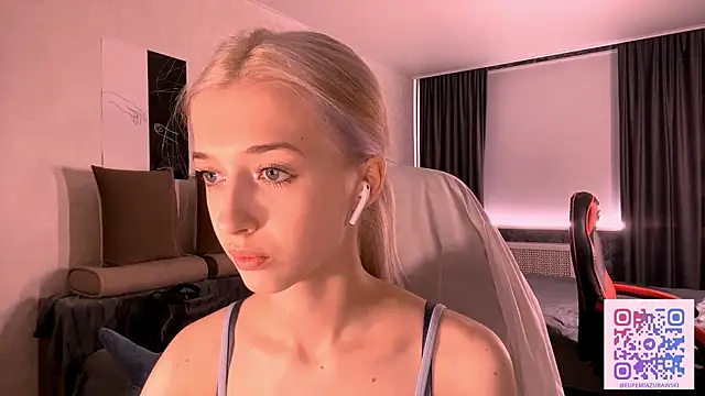 TaliCaan online show from March 2026 11:07:02 AM