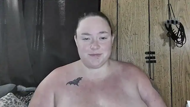 ladylynn13 online show from April 2026 11:28:01 PM