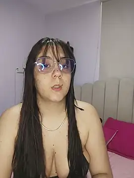 its lauu  online show from February 2026 07:55:01 PM