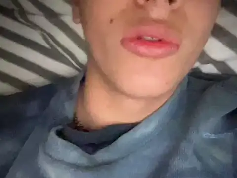 Snapshot of Frodo271 chatting on February 2026 08:12:02 AM Frodo271 online show from February 2026 08:12:02 AM