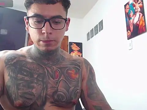 maxstrom111 online show from February 2026 03:28:01 AM