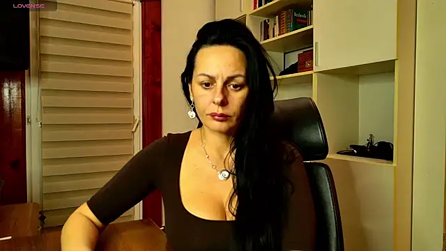 MiriamDelyn online show from March 2026 08:27:02 PM