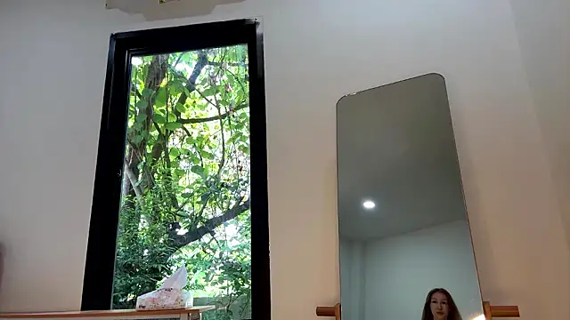 Alicecutepie online show from March 2026 06:36:01 AM