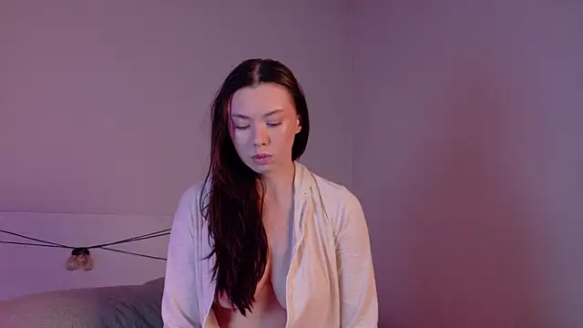 gwenonl1ne online show from April 2026 01:47:01 PM