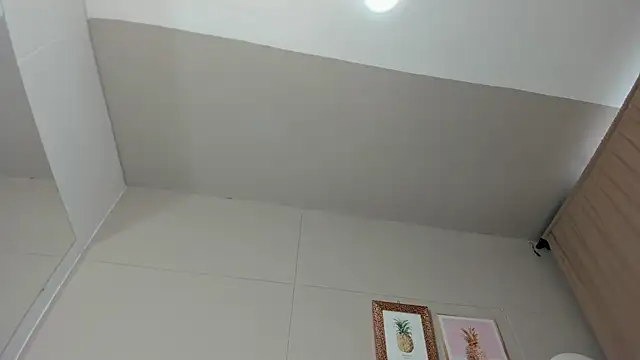 luna bradley  online show from March 2026 01:11:02 PM