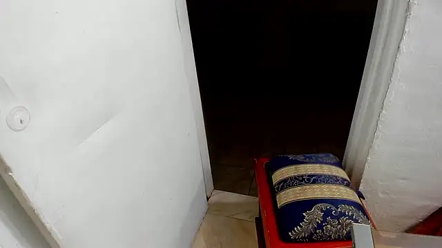 Snapshot of Kimmy_london19 chatting on February 2026 01:49:02 AM Kimmy london19 online show from February 2026 01:49:02 AM