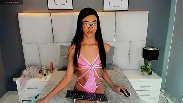 Daniiela Foxx online show from February 2026 08:51:01 PM