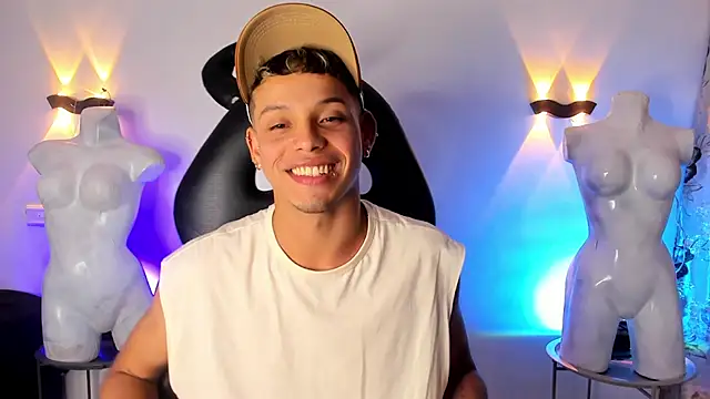 Snapshot of Gael_zambrano chatting on February 2026 11:49:01 PM Gael zambrano online show from February 2026 11:49:01 PM