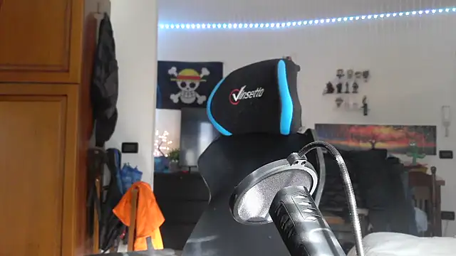 maestroboris95 online show from February 2026 10:58:01 AM