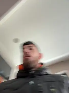 maestroboris95 online show from February 2026 11:43:02 AM