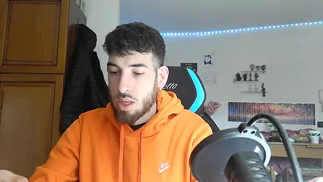 maestroboris95 online show from February 2026 11:23:02 AM