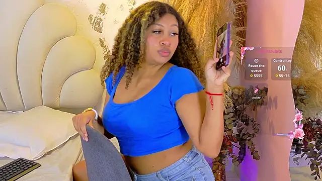 Snapshot of sabrina_lafaux_cr chatting on February 2026 07:46:02 PM sabrina lafaux cr online show from February 2026 07:46:02 PM