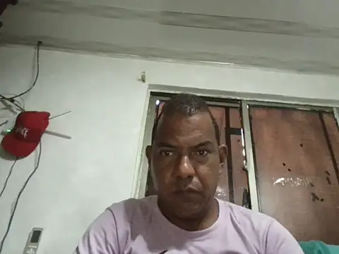 Quillero18 online show from March 2026 07:19:01 PM