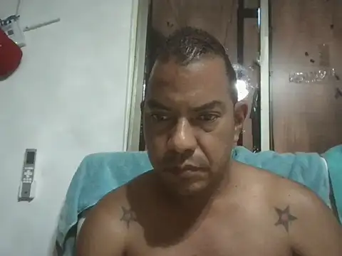 Quillero18 online show from February 2026 07:00:02 PM