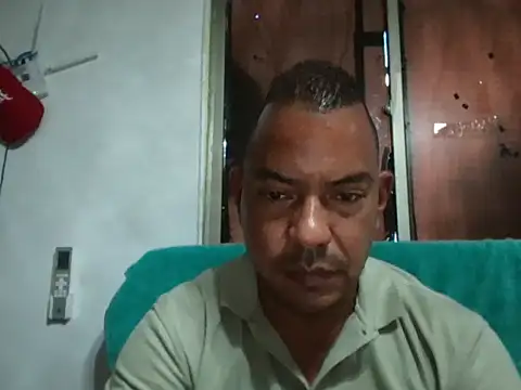 Quillero18 online show from February 2026 03:23:02 PM