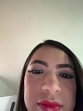 Aurea Silk online show from April 2026 09:51:02 PM