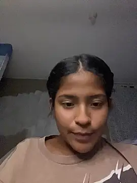 Snapshot of BabyFoxy chatting on May 2026 05:28:02 AM BabyFoxy online show from May 2026 05:28:02 AM