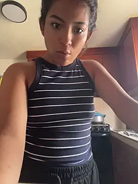 BabyFoxy online show from August 2026 08:15:02 PM