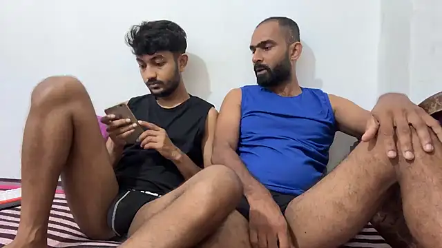 DesiDaddyandSon online show from May 2026 11:05:01 PM