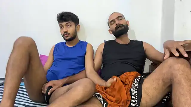 DesiDaddyandSon online show from June 2026 03:00:01 AM