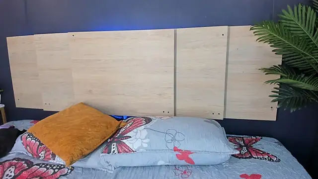 hermione brown online show from March 2026 08:09:01 PM