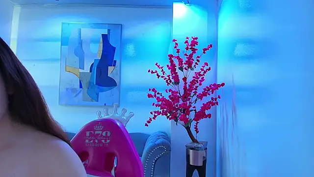 Chloe dolly online show from April 2026 11:17:01 AM