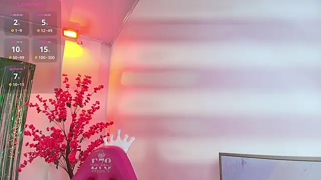 Chloe dolly online show from March 2026 11:33:02 AM