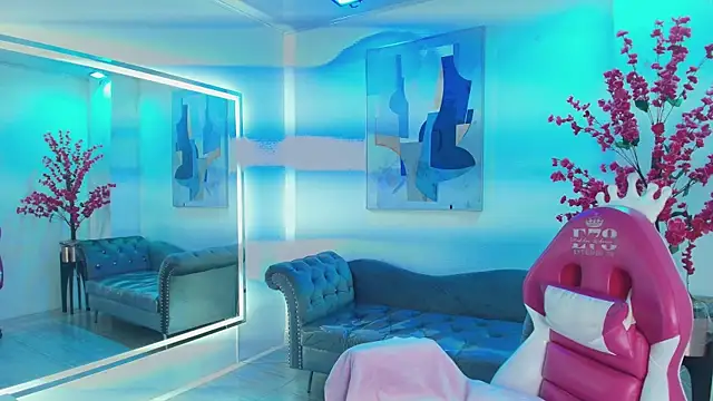 Chloe dolly online show from April 2026 11:18:02 AM