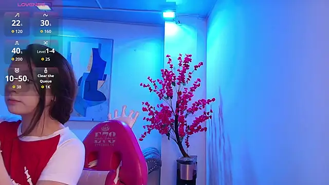 Chloe dolly online show from March 2026 11:21:02 AM