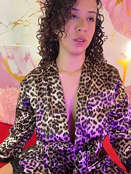 Snapshot of Woo_isDaphne chatting on June 2026 10:59:01 PM Woo isDaphne online show from June 2026 10:59:01 PM