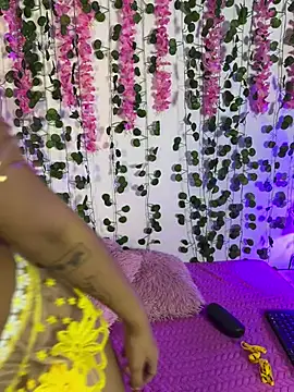 Woo isDaphne online show from February 2026 11:05:02 PM