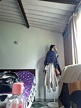 Zafira glow online show from February 2026 08:19:02 PM