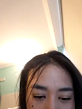 Zafira glow online show from February 2026 06:38:04 PM