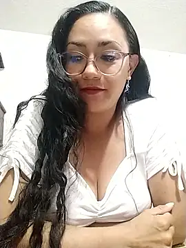 Snapshot of Salma-sweet chatting on June 2026 02:42:01 AM Salma-sweet online show from June 2026 02:42:01 AM
